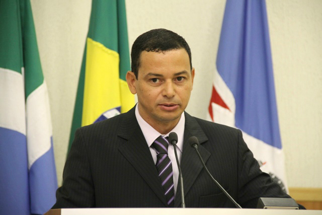 Vereador professor Nilo Cândido, professor de matemática e física, empresário no setor de educação
