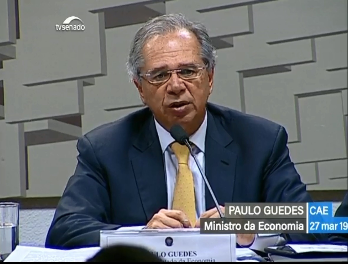 /// Reprodução TV Senado - Ministro da Economia - Paulo Guedes