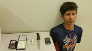Edmílson foi preso com a faca utilizada no crime, celular e os documentos da vítima. (Foto: Divulgação)