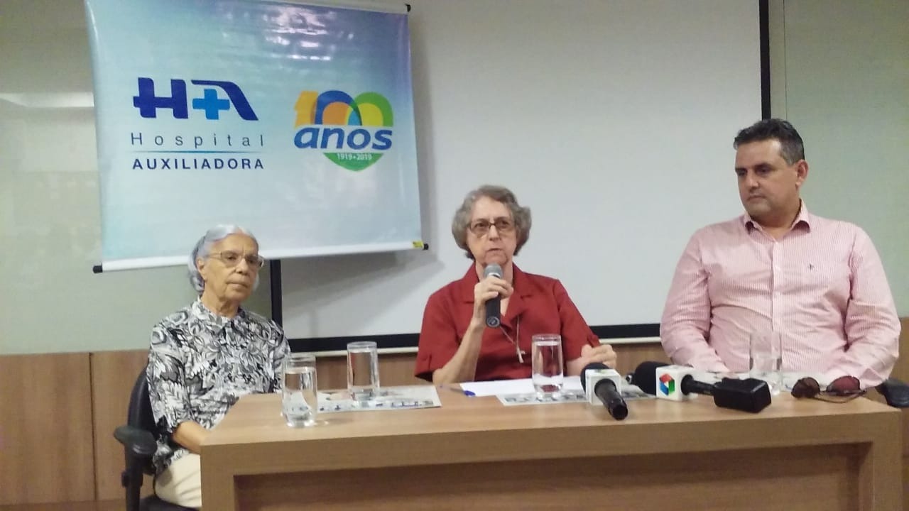 Coletiva de imprensa para o anuncio da troca de diretoria do Hospital Auxiliadora. Foto: Julia Vasquez/Rádio Caçula.