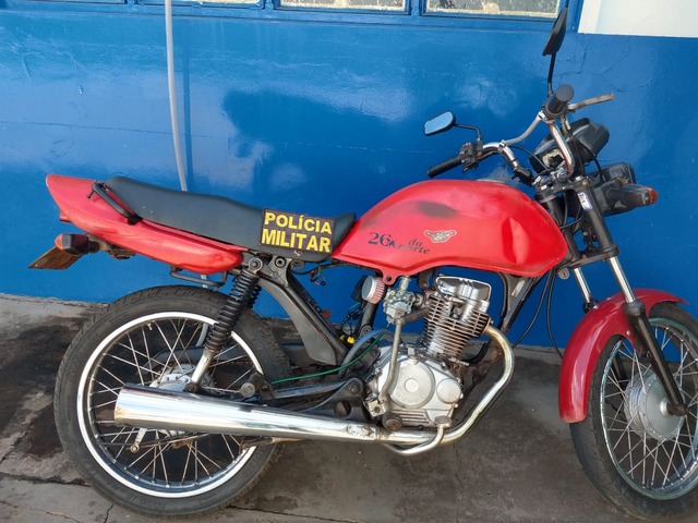 Motocicleta apreendida durante ação da PM. Foto: 2º BPM.