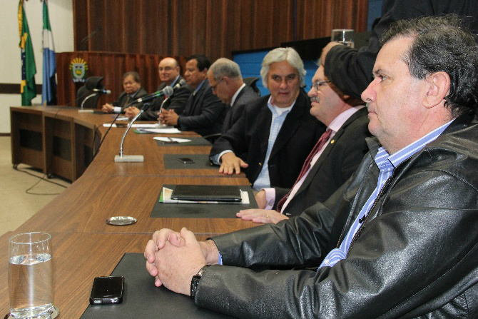 Atendendo a um pedido do Deputado Eduardo Rocha técnicos irão discutir ferrovia em Três Lagoas. Foto: Assessoria  