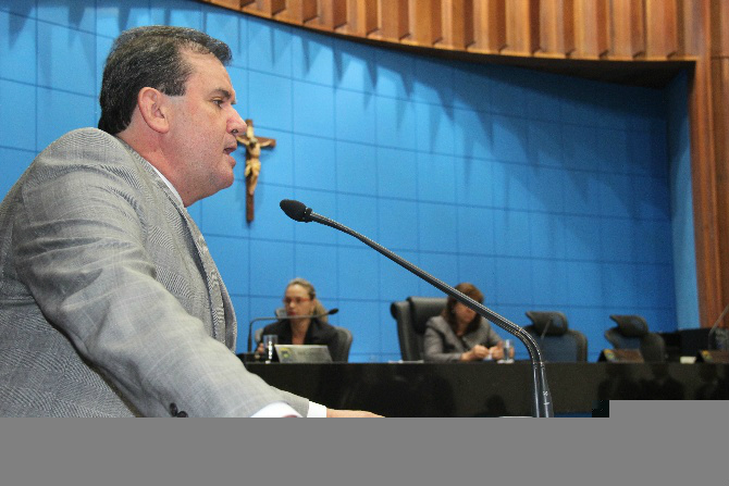 O parlamentar conseguiu apoio de todos os deputados para lutar por um novo trajeto para a Ferrovia EF-267.Foto: Assessoria