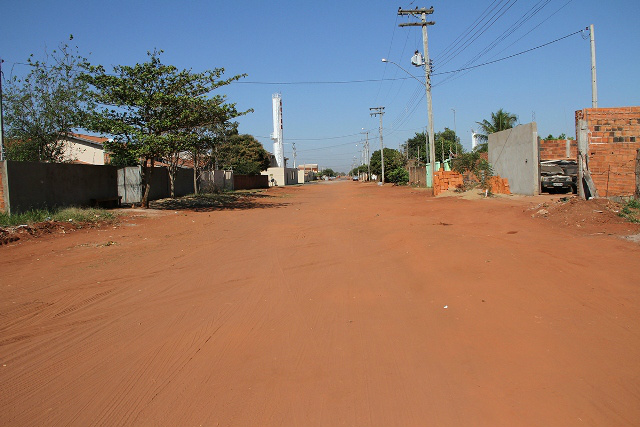 Vereadora requer asfalto e melhorias na saúde.Foto: Assessoria