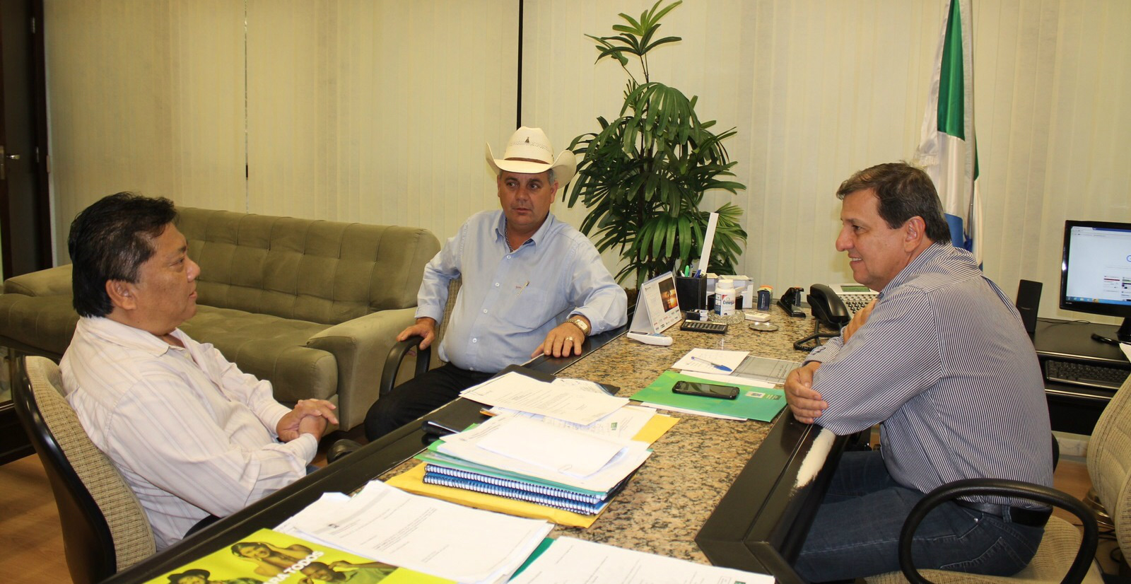 Foto da reunião que aconteceu na tarde desta quarta-feira
