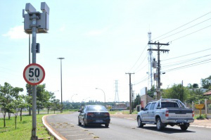 Polícia cogitou usar radares para identificar veículo envolvido em acidente (Foto: Alcides Neto)