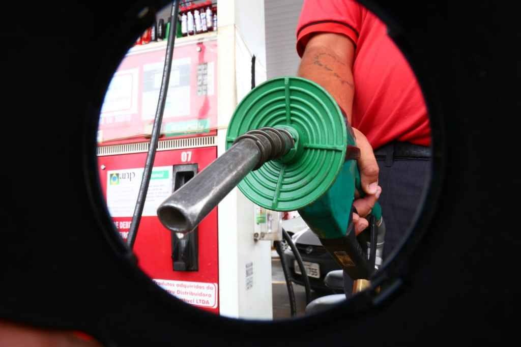 Imposto sobre a gasolina aumentou para 30% em MS. (Foto: Marcos Ermínio)