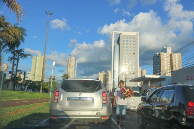 Em Campo Grande, previsão de máxima a 34ºC, com chuva no período da tarde (Foto: Marcos Maluf)