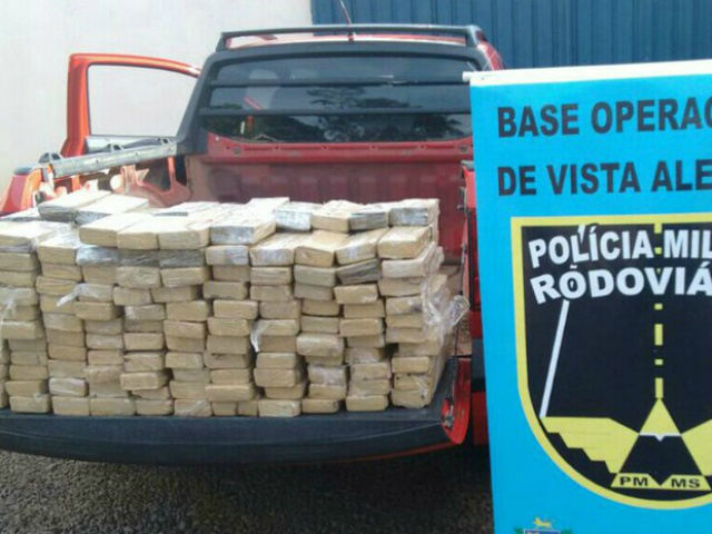 Tabletes de maconha que seriam revendidos no RN (Foto: PMRE/ Divulgação)