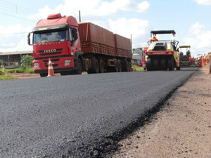 Rodovia passa por recuperação de pavimento(Foto: Leandro Abreu/ Sato Comunicação)
