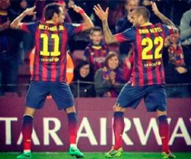 Foto: ReproduçãoNeymar dançou coreografia com Daniel Alves após gol