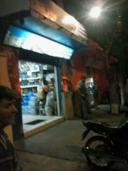 O local foi isolado pela Polícia Militar; acusados teriam envolvimento com o roubo a um posto de combustíveis