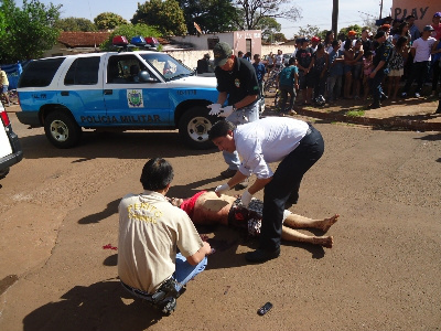 Moacir tentou correr mas foi alcançado pelo Everton que desferiu os golpes.Foto: Midiamax