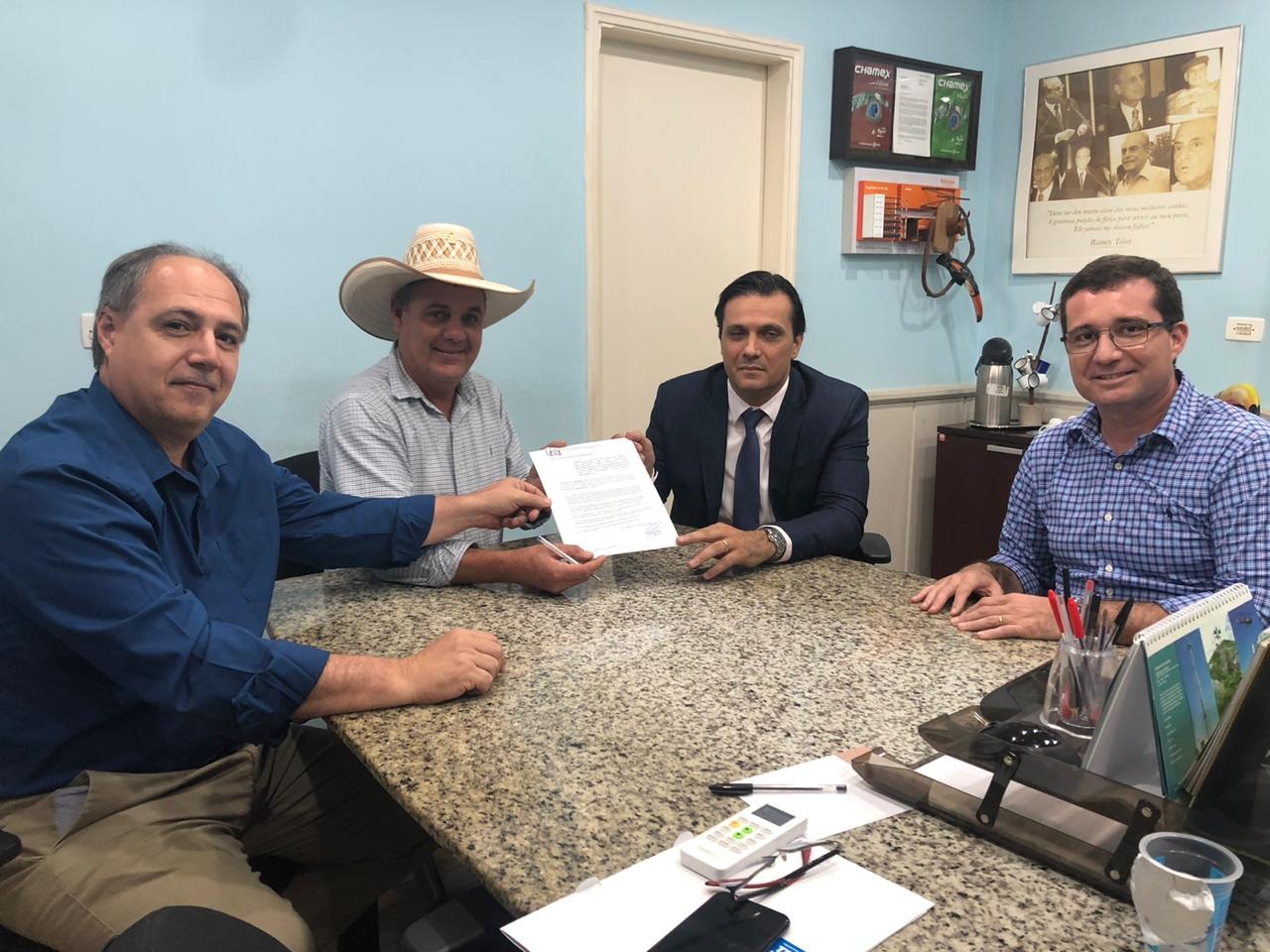 Prefeito Angelo Guerreiro sanciona Lei de Alvarás Judiciais em Três Lagoas. Foto: Rádio Caçula.