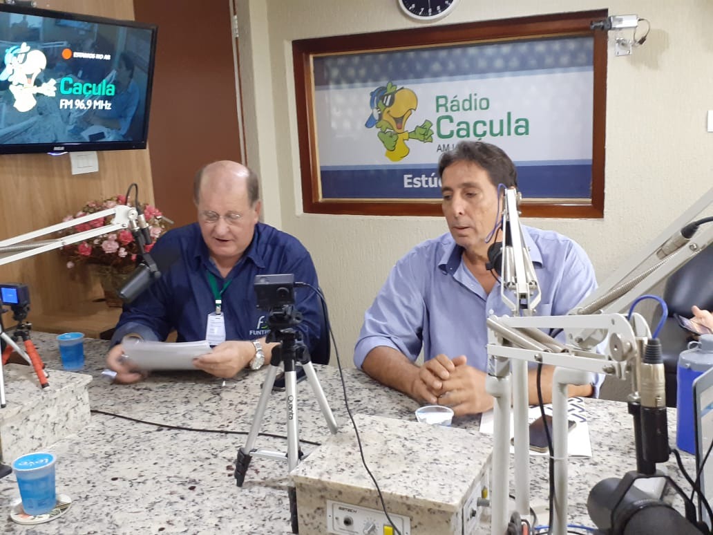 O diretor da Casa do Trabalhador de Três Lagoas ,  Nuna Viana e o diretor-presidente da Funtrab/MS, Enelvo Felini que anunciaram novas ferramentas da política de Trabalho e Emprego. FOTO: Rádio Caçula.  