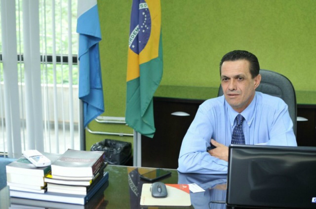 Silvio Maluf revelou que está com dificuldades de até colocar as viaturas para rodar. (Foto: Alcides Neto)