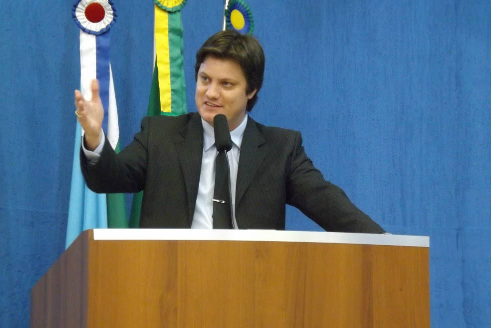 André Bittencourt tentou acalmar os anânimos