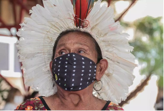 Domingas da Silva, de 92 anos está ansiosa para receber a primeira dose do imunizante. (Foto: Marcos Maluf) -
