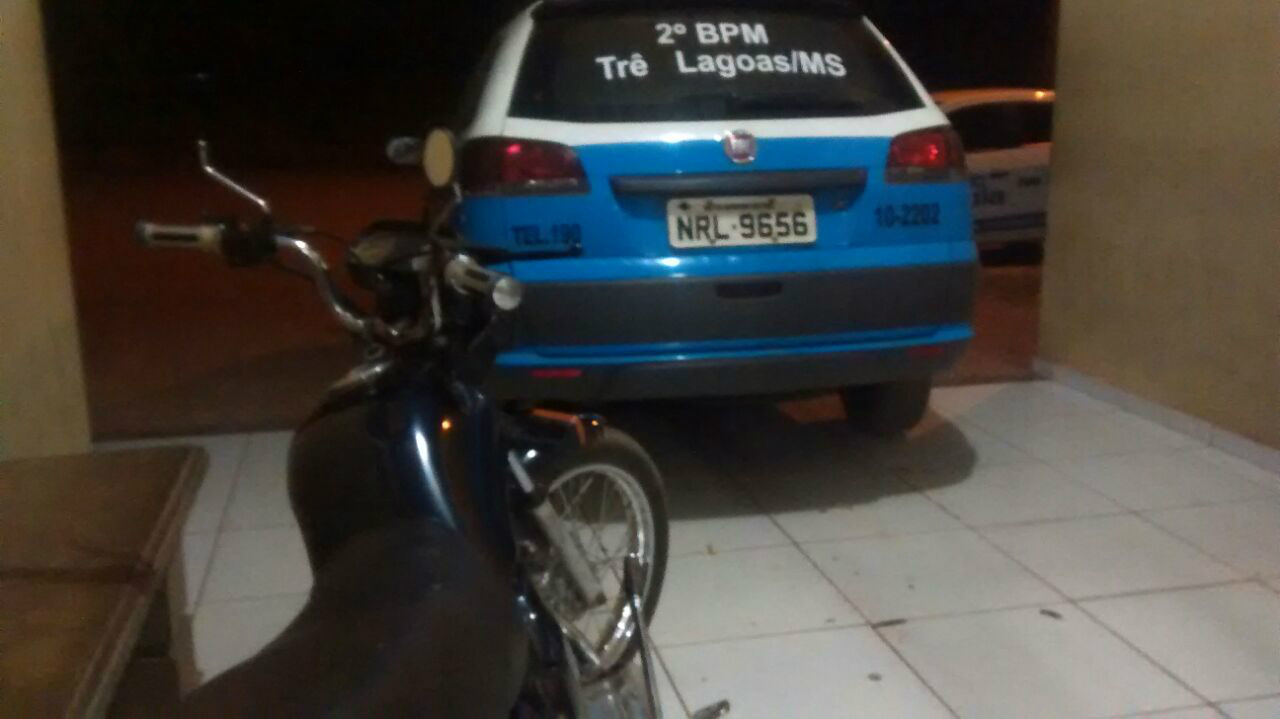 Moto apreendida encaminhada para CIRETRAN.Foto:Rádio Caçula