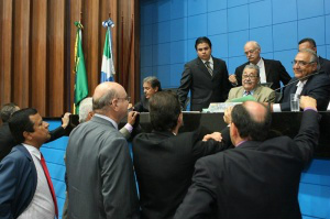 Deputados estaduais aprovaram projeto prevendo reajuste de até 22%.(Foto: Giuliano Lopes/ALMS)