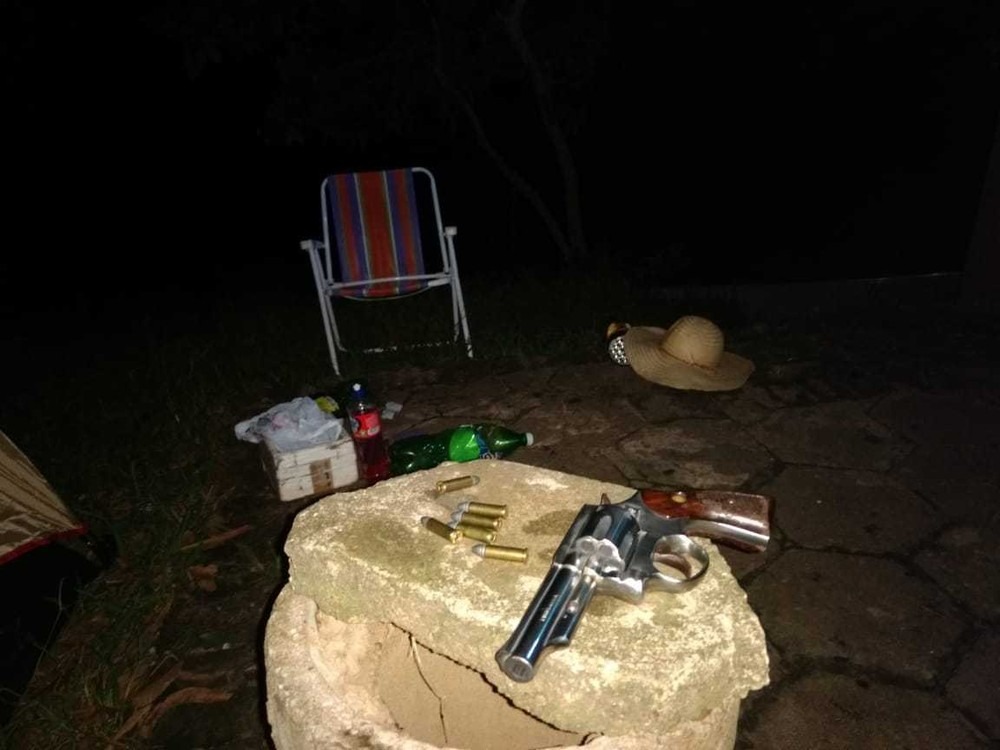 Arma apreendida durante ação da PMA em MS — Foto: PMA/Divulgação