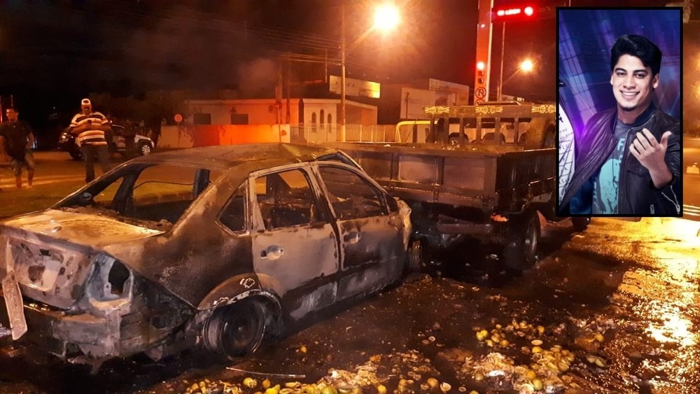 Após a colisão o veículo pegou fogo, mas ele foi retirado do veículo antes que as chamas começassem. Foto:: Divulgação/Informa Mais.