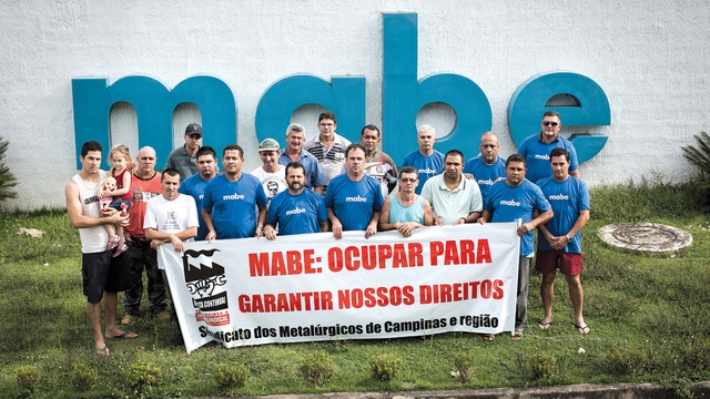 Vítimas da bancarrota: quase 2 mil funcionários perderam seus empregos com o fechamento das fábricas da Mabe em Campinas e Hortolândia (Crédito:Rodrigo Dionisio / Ag. Istoe)
