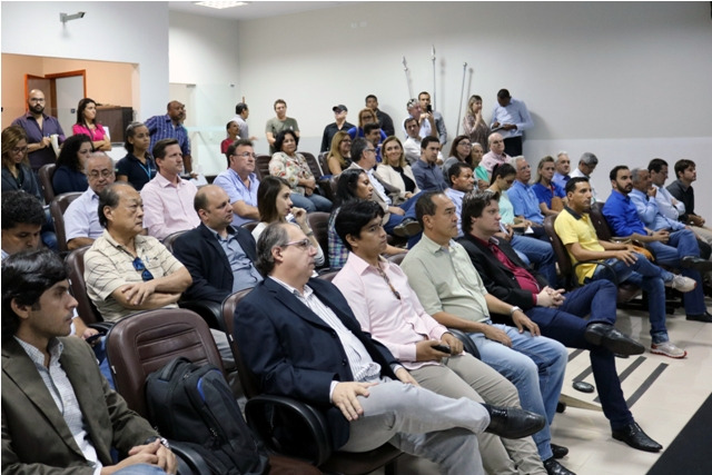 Vereadores participaram da reunião de apresentação dos “Indicadores de Resíduos Sólidos nos municípios de Mato Grosso do Sul”
