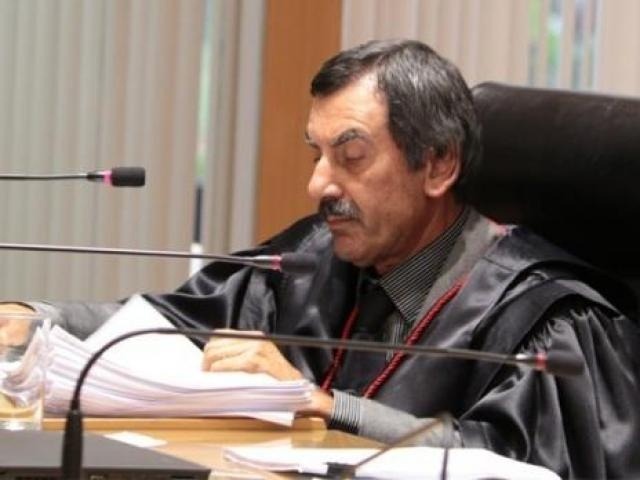 Juiz Lúcio Raimundo da Silveira, relator na apelação, durante julgamento (Foto: TJMS/Divulgação)