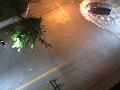 Um dilúvio provocou o caos em Santos, São Vicente e no Guarujá. Foto: Reprodução