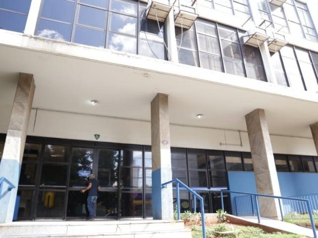 Atendimento nesta tarde foi interrompido (Foto: Kisie Ainoã)