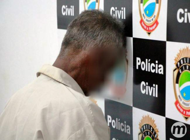 O suspeito foi apresentado nesta quinta-feira (5) (Foto:Germino Roz/Nova News)