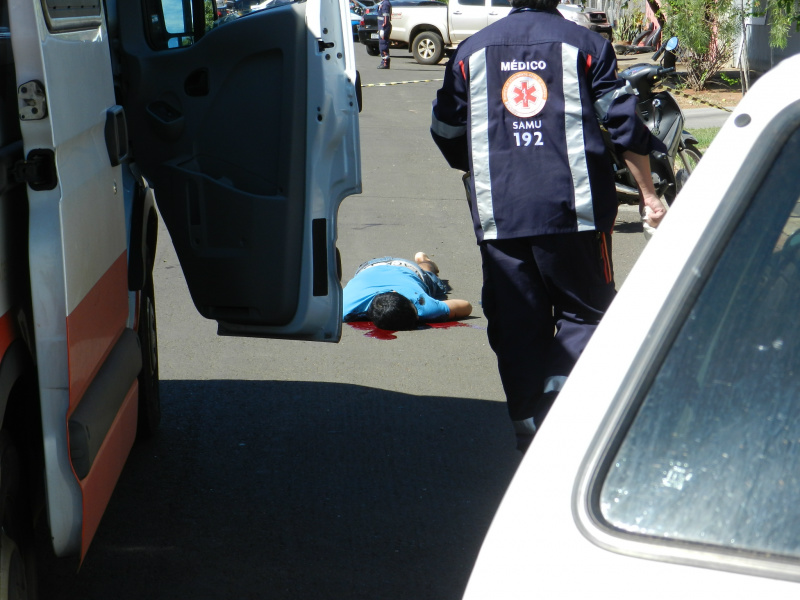 SAMU chega ao local para socorrera vítima, mas