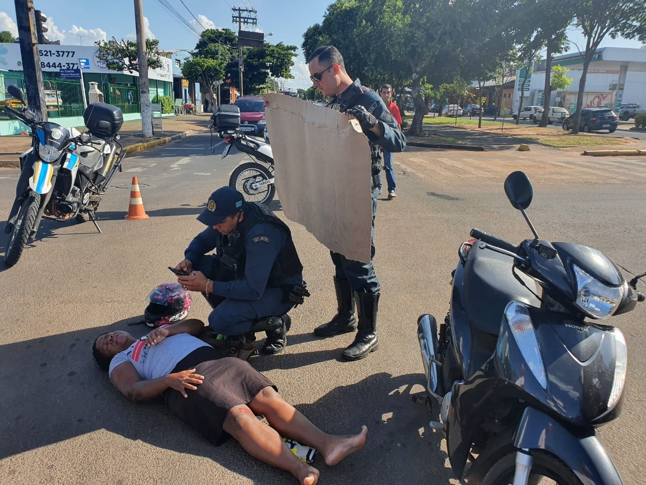 Acidente deixa vitima com várias escoriações por todo o corpo. Foto: Rádio Caçula