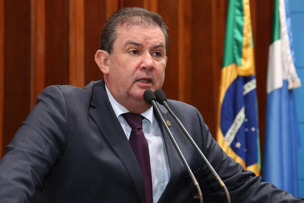 Deputado Eduardo Rocha também apresentou uma moção de congratulação a diretoria da APETL