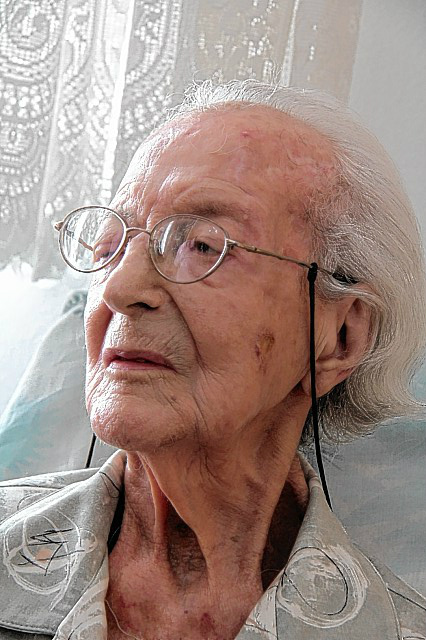 Nair Salles, pioneira da Estrada de Ferro Noroeste do Brasil