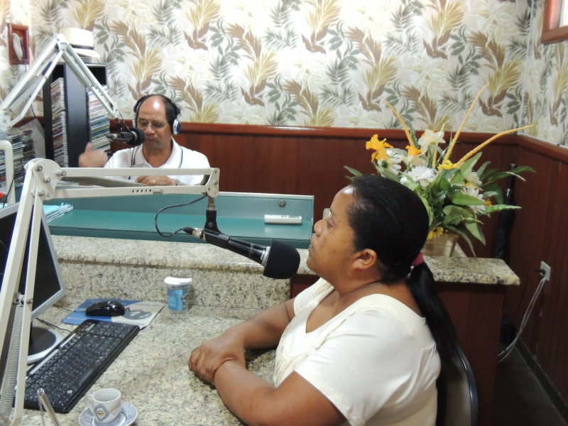 Braga Junior conversa com seus ouvintes e busca o valor de R$ 1.000 mil reais, até o final do programa.Foto: Rádio Caçula 