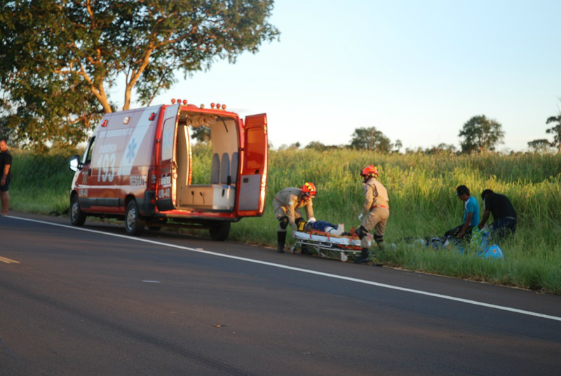 O acidente aconteceu por volta das 18h30m da tarde desta quinta-feira (22), na altura do KM-85 da rodovia BR-267. Foto: Tiago Apolinário/Da Hora Bataguassu
