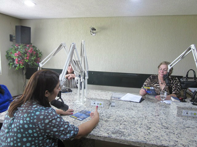 Toninha Campos recebeu em seu Programa, Kátia Coelho, Diretora da UniCesumar.
