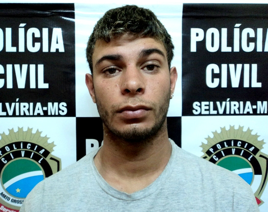 Maycon Julle Almeida C. Cavalcante, de 25 anos disparou contra Tiago Henrique do Nascimento, de 24 anos, em Selvíria (MS), mas está foragido.Foto: Polícia Civil. 