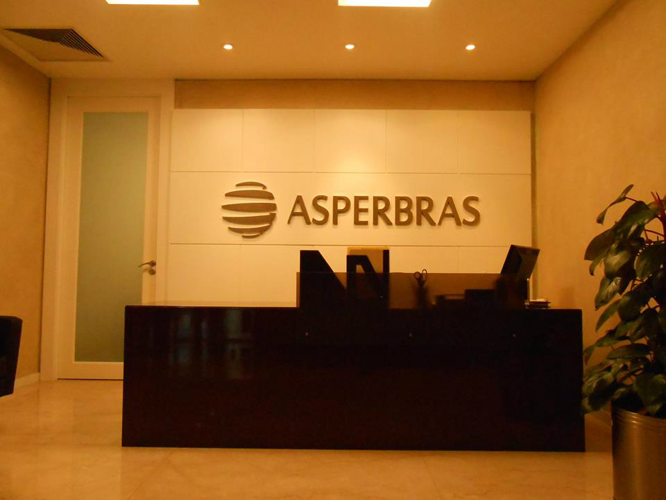 Empresa onde Márcio trabalha em Congo