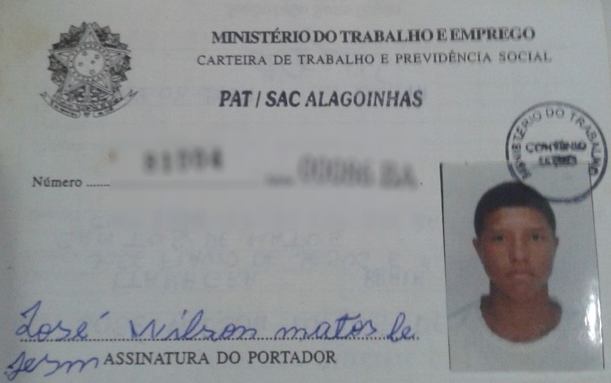 O rapaz deseja trabalhar para custear passagem de volta para a Bahia. 
