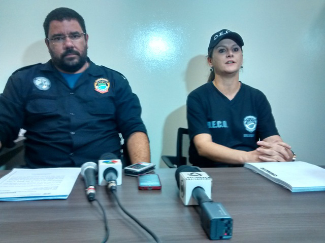 Delegado da SIG Thiago Passo e Delegada da DECO Ana Claudia  Medina. Foto: Rádio Caçula