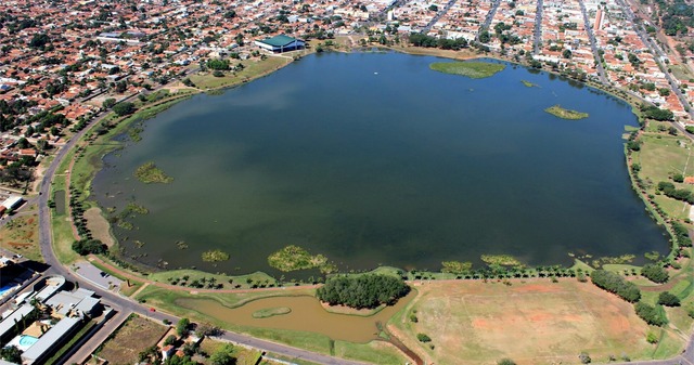 A Lagoa Maior, cartão postal de Três Lagoas (MS). Foto: Arquivo/Rádio Caçula