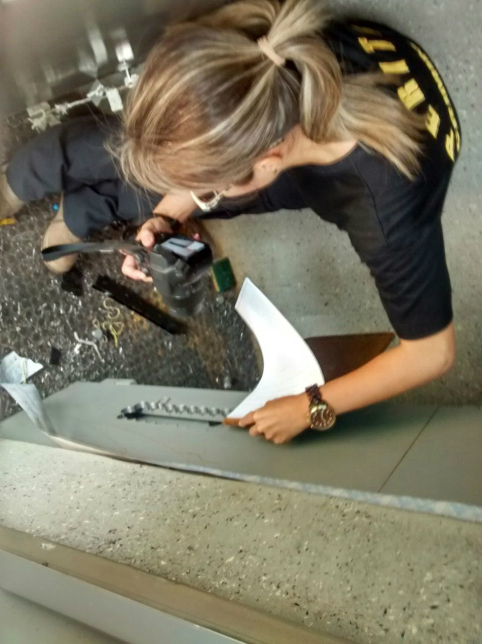 Os peritos criminais de Três Lagoas (MS) estiveram no local do delito para coleta de provas, evidências e impressões e constataram inicialmente que nada foi levado. Foto; Radio Caçula.