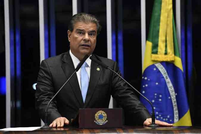 Senador emitiu uma nota na noite desta sexta (Assessoria)