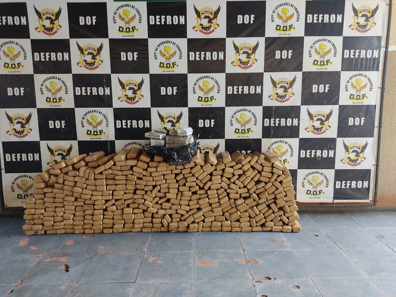 Meia tonelada de maconha