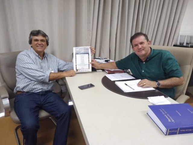 Deputado Estadual Eduardo Rocha e Prefeito de Brasilândia Dr. Antônio de Pádua Thiago. Foto: Assessoria