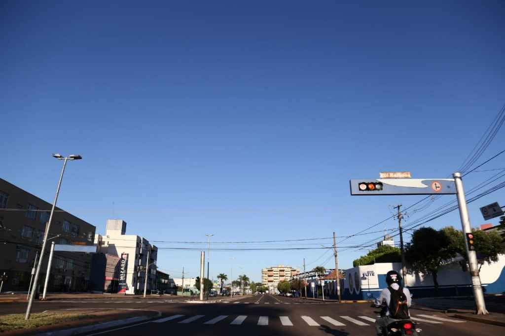 Dia amanheceu claro em Campo Grande. (Marcos Ermínio | Jornal Midiamax)