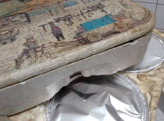 Marmitex dos servidores do Samu são transportadas sem higiene. Foto; Divulgação